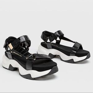 chunky shoes sandals with embossing